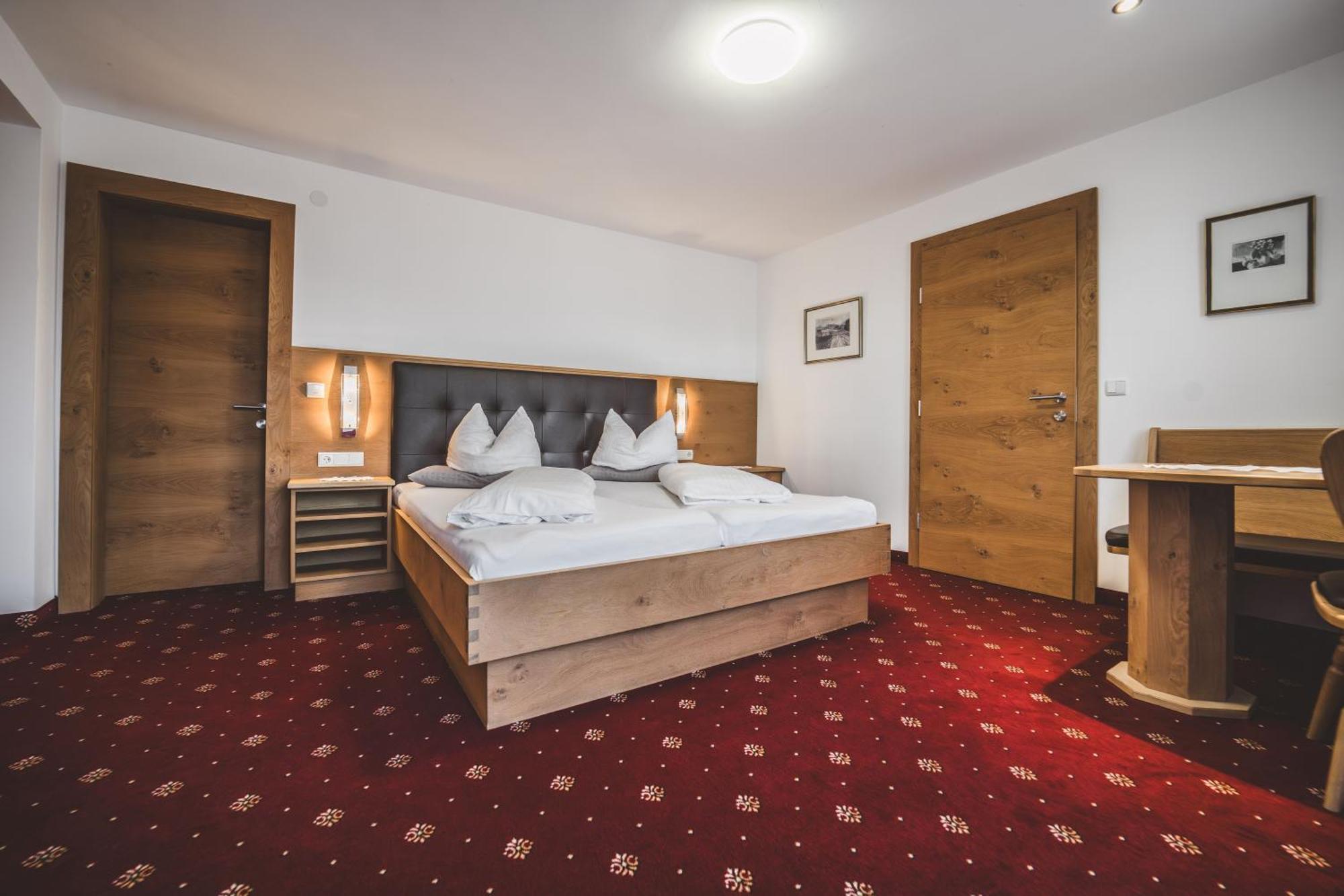 Pension Sonnenheim Schönberg im Stubaital Exterior foto