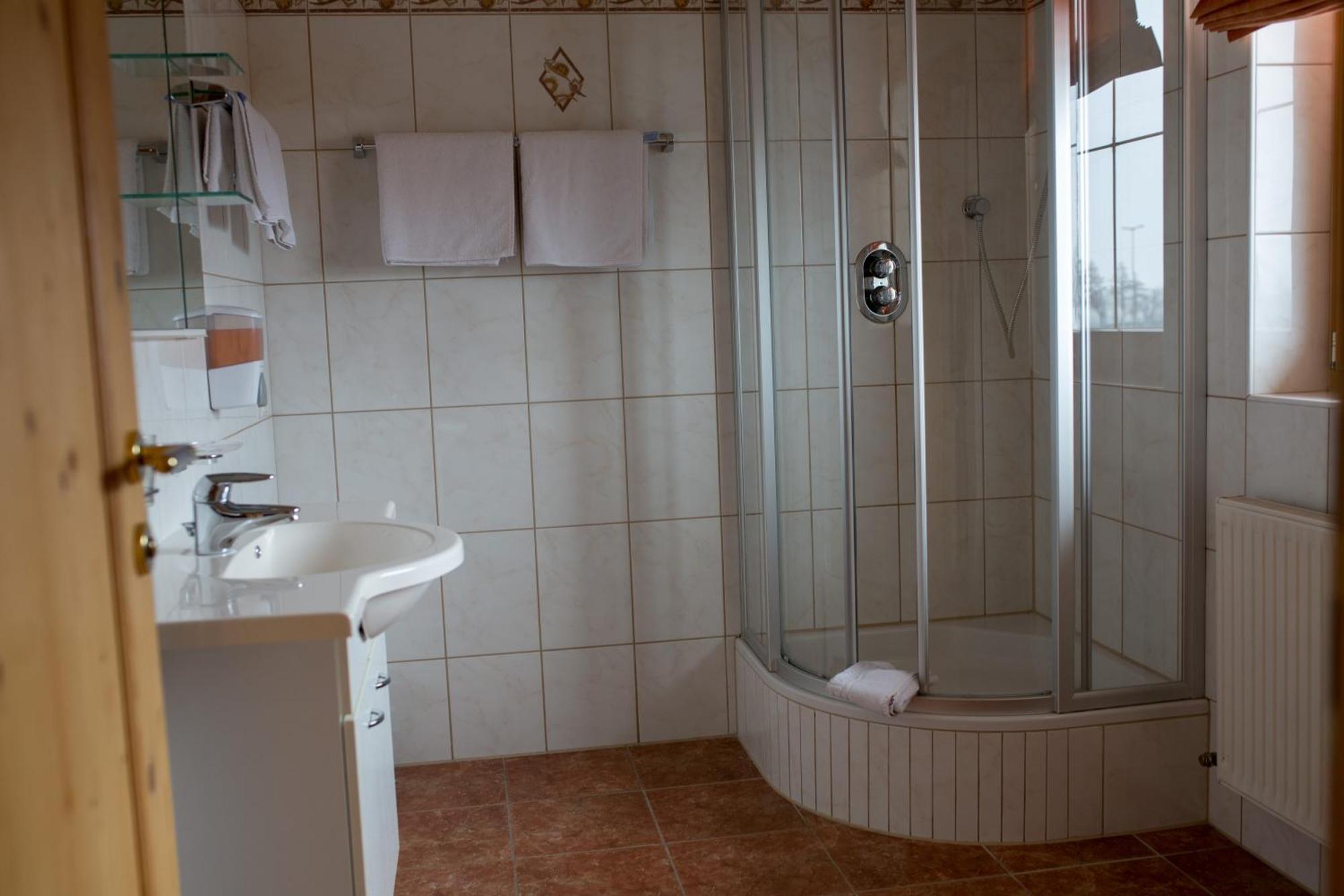 Pension Sonnenheim Schönberg im Stubaital Zimmer foto